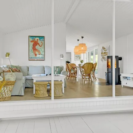 Holiday home Pet Friendly In With Wifi *