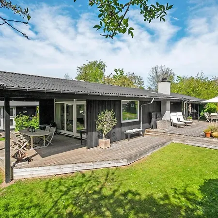 Nyaraló 3 Bedroom Stunning In *