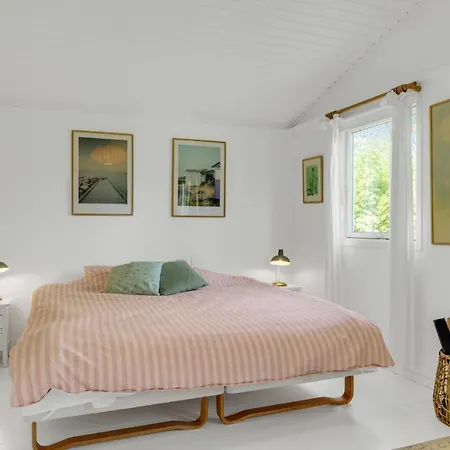 Pet Friendly In With Wifi Holiday home *